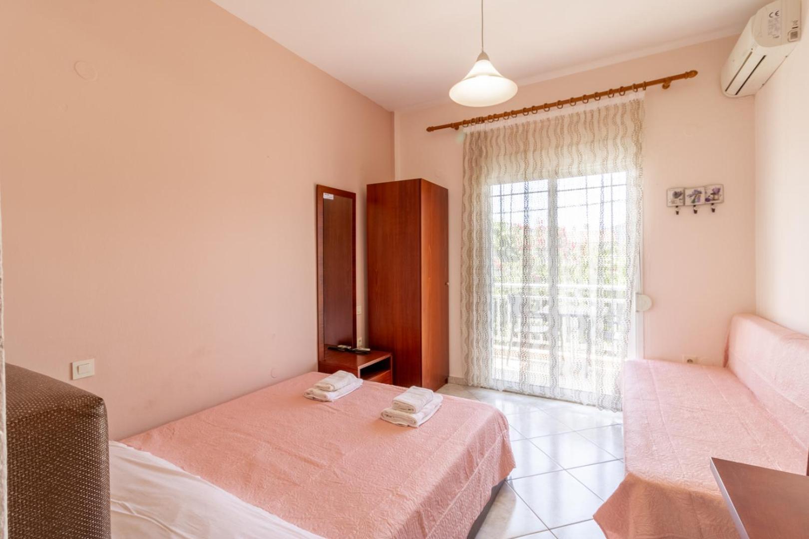 Ferienwohnung Iliadis House Sarti Zimmer foto